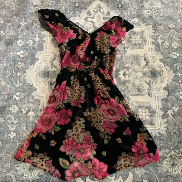 Band of Gypsies Black Floral Ruffle Dress Size XS - Picture 4 of 6